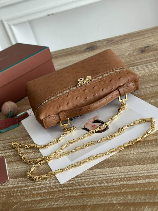 Picture of Loro Piana Handbags _SKUfw214531573fw